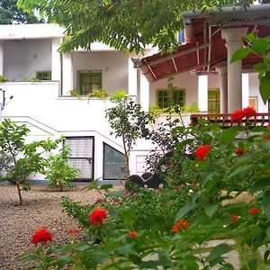 Marayoor Holidays Bed & Breakfast